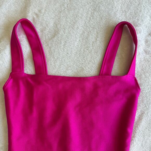 Good American NWT Fuchsia Shine Compression Scuba Tank Square Neck Bodysuit XS/0 - Picture 4 of 12